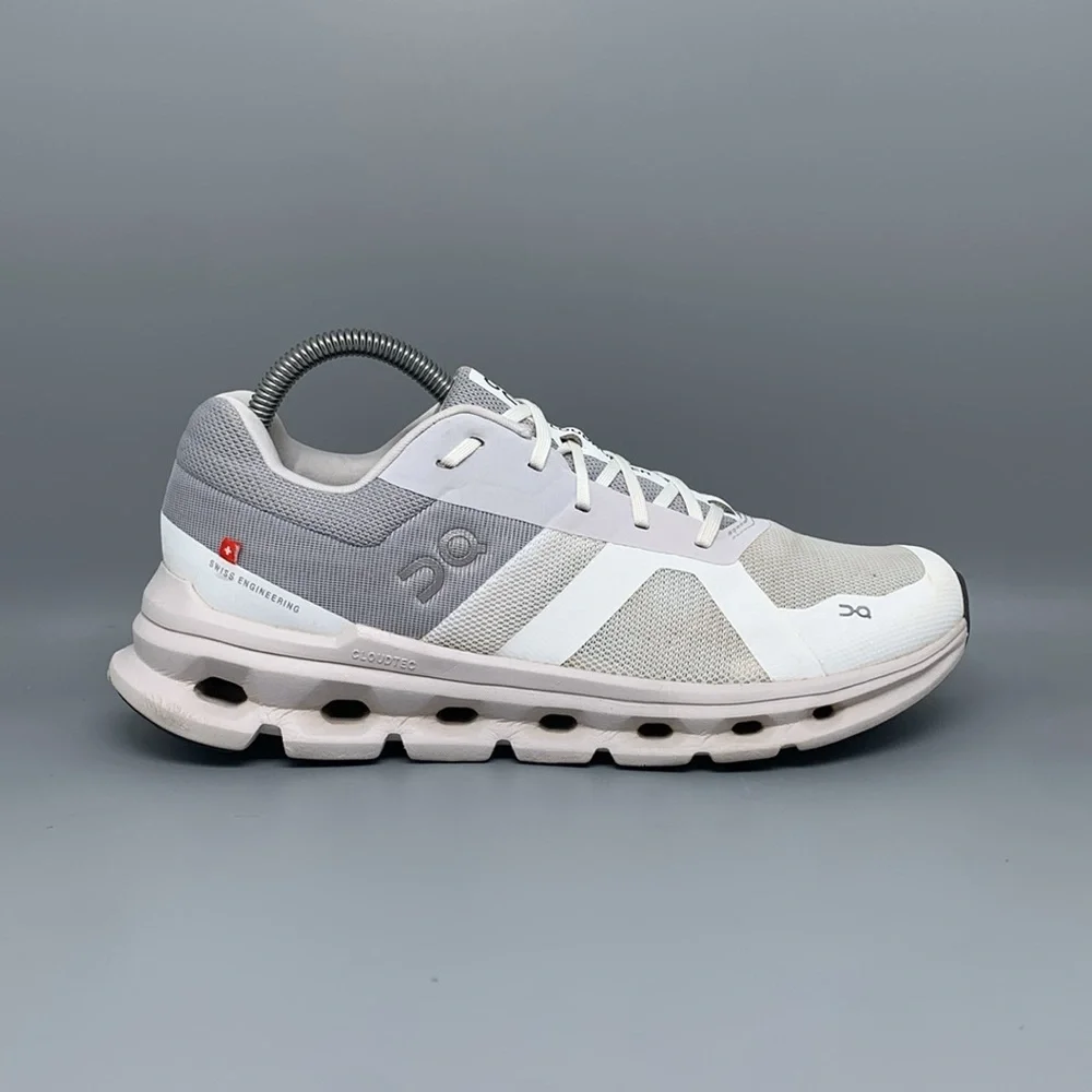 On Cloudrunner White Gray Running Shoes‎ Women’s Sz 9